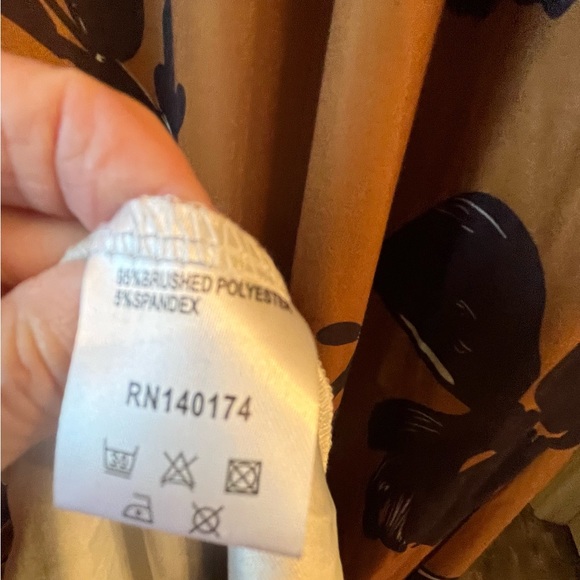 R and B Collection, full length dress with 3/4 sleeves, size 1X, length 54-55” - Picture 4 of 5